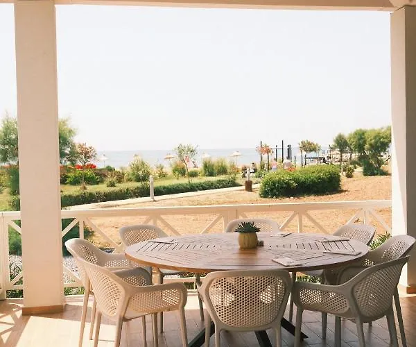 Apartamento Relaxing Near The Sea Vokolidha