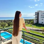 Apartment Relaxing Near The Sea Vokolidha