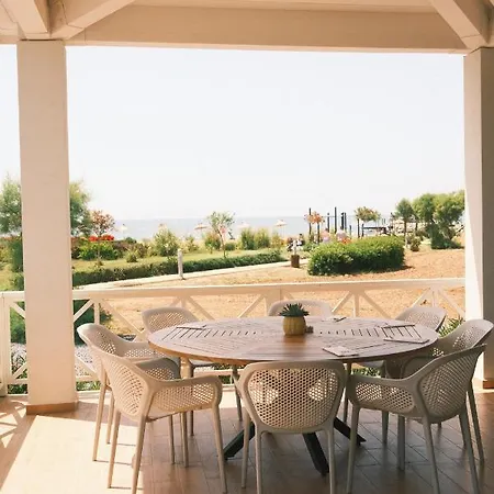 Apartament Relaxing Near The Sea Vokolidha