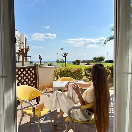 Relaxing Near The Sea Daire *