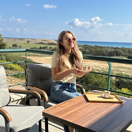 Relaxing Near The Sea Vokolidha