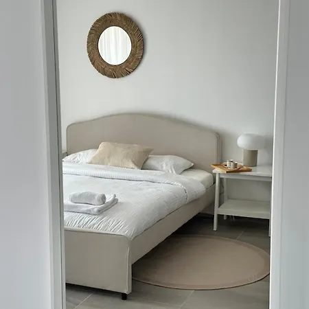 Relaxing Near The Sea Appartement Vokolidha