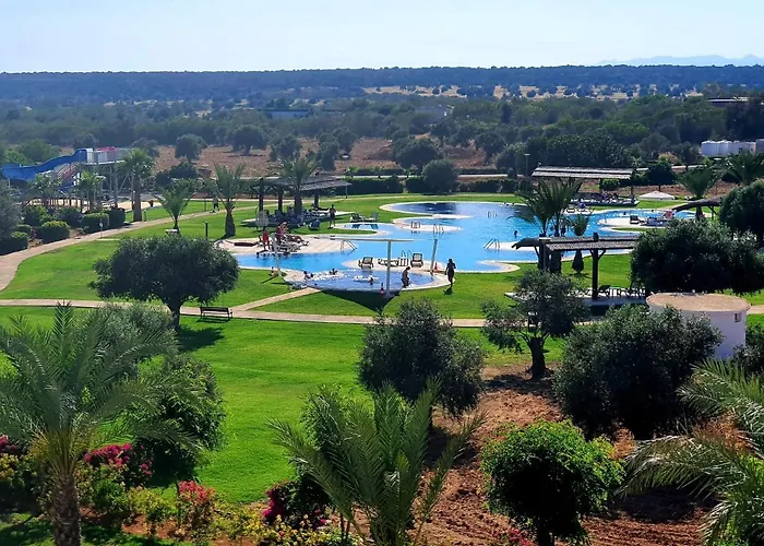 Relaxing Near The Sea Lägenhet Vokolidha