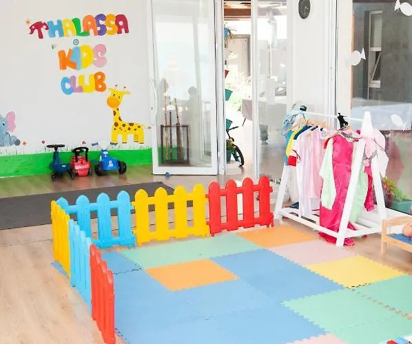 Lägenhet Relaxing Near The Sea Vokolidha